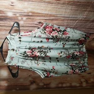 Shein Sleeveless Shirt Size Medium